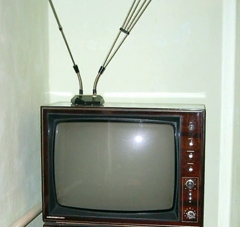 Штыревая антена для телевизора